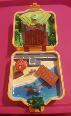 1997 Polly Pocket Pokemon Park Mini Playset with Lapras and Vileplume EUC Cover