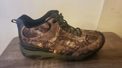 Ozark Trails-Boy's Realtree Camouflage Hiker Mid-Cut Lace-up Shoe/boot size 6 - Image 1 of 4