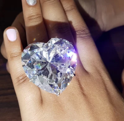 Huge Colorless White Heart Shape 120.00CT Diamond Solitaire Party Women's Ring - Image 1 of 4