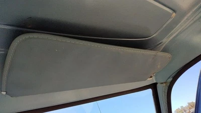 1986 Dodge Ram W150 para-sol direito passageiro fabricante de equipamento original azul - Imagem 1 de 4