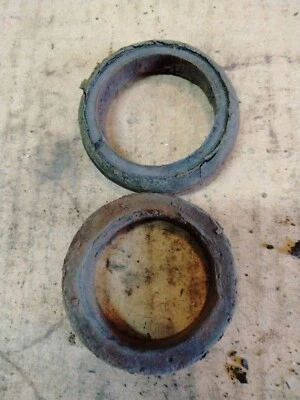 Honda CB450 CL450 CB750K CB550F CB550K Faro Oreja Horquilla Cubierta Superior Goma Foto 1 de 4