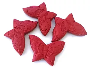 4 cuentas focales colgantes de mariposa cinabar talladas en rojo 21x34 mm - Imagen 1 de 2