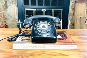 Vintage Automatyczny elektryczny telefon obrotowy, telefon stacjonarny, telefon bakelitowy - Zdjęcie 1 z 8
