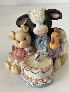 De colección 1993 Enesco Mary's MOO MOOs vaca ""Butter Cream Wishes"" #627747 pastel cerdo gallina - Imagen 1 de 12