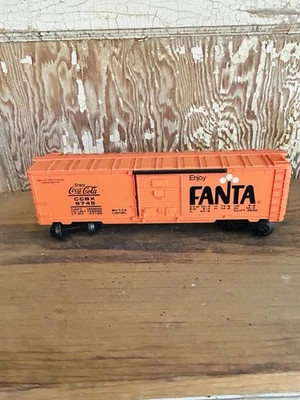 Vintage Lionel Coca-Cola Fanta Boxcar Train Car, CCBX 9745, Blt 1-74 Toy Model - Image 1 of 4