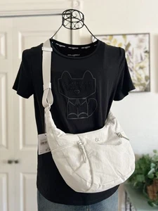 Neu mit Etikett lululemon lässige Sling Bag elfenbeinfarben - Bild 1 von 10
