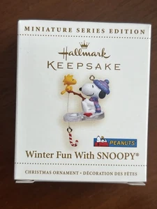 HALLMARK 2006 WINTER FUN WITH SNOOPY # 9 IN SERIES ORNAMENT - Picture 1 of 4
