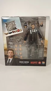 Medicom Mafex No. 76 Bruce Wayne JUSTICE LEAGUE - Picture 1 of 22