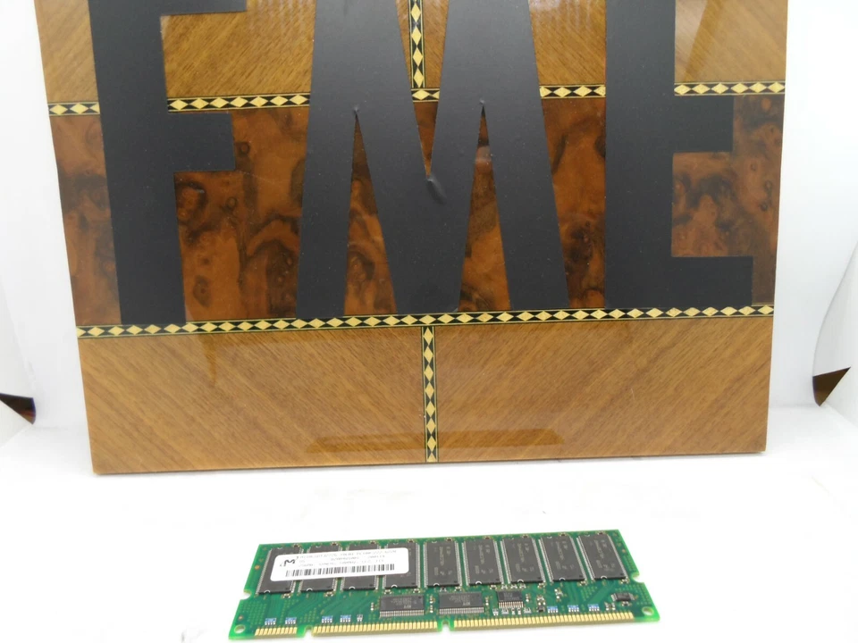 DEC Micron Compaq 20-CPW01-09 MT18LSDT3272AG-10EB1 SDRAM DIMM 100MHZ FOR XP1000  - Image 1 of 2