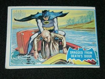 1966 TOPPS BATMAN DRAGGED FROM DEATH'S DOOR CARD #25B - Image 1 of 3