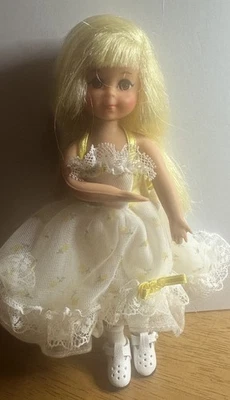 Barbie Sister TUTTI CHRIS BLONDE in Non-Tutti Dress And Shoes W Socks - Vintage - Image 1 of 4