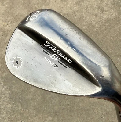 Cuña de arena de rebote Titleist BV SM7 Vokey Design 56°/08M derecha cuña de acero flexible usada Foto 1 de 4