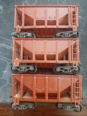 Varney x3 #2006 Undecorated Single Hopper Cargo HO w/Couplers  - Image 1 of 4