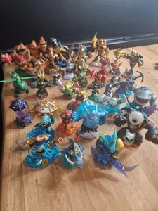 ENORME Paquete Skylanders, 36 x Figuras Mixtas PIEZAS  - Imagen 1 de 8
