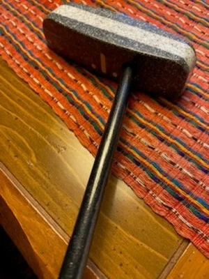 Grey Lightweight putter, unique - Image 1 of 3