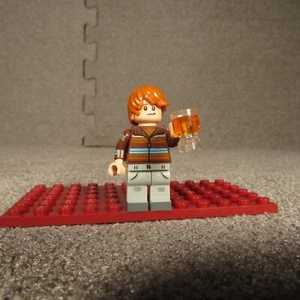LEGO Ron Weasley Minifigure  colhp26 Harry Potter CMF Series 2 - Picture 1 of 4