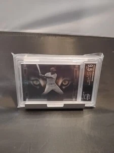 2023 Panini Chronicles Origin JACKIE ROBINSON Tiger Eyes Graded 9.5 - Picture 1 of 5
