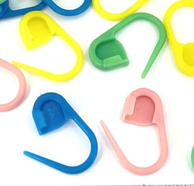 40 Mixed Color Knitting Crochet Locking Stitch Needle Markers Holder Safety Pin - Image 1 of 3