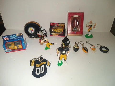 PITTSBURGH STEELERS Junk-Drawer Lot Starting Lineups Key chains  Mini Helmet & Cover