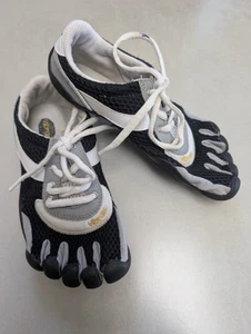 Vibram Five Fingers Schuhe EU JR 34 US Youth 3 schwarz flexibel Fitness Wandern  - Bild 1 von 10