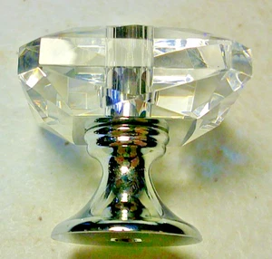 JVJ Hardware Pure Elegance 383226 ~ bleihaltiger quadratischer Kristall Schrankknopf ~ Posten 15 - Bild 1 von 3