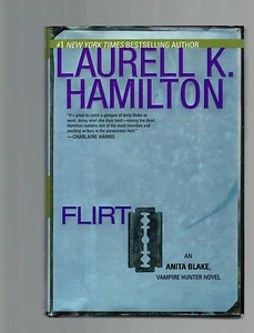 LAURELL K HAMILTON hcdj Anita Blake, Vampire Hunter: FLIRT #18 - Foto 1 di 1