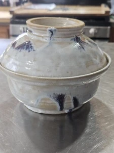 ARTIST SIGNED MULTI COLOR STUDIO POTTERY POT WITH LID - Bild 1 von 10