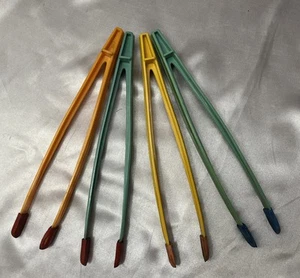Darkroom Photography Print Plastic Tongs (4) made in Japan / Taiwan 9” Vintage - Picture 1 of 6