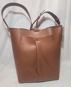 NUEVO CON ETIQUETAS EVERLANE The Studio Bolso de Cuero Calidad de Hombro Marrón Coñac 10" W 13" H 7" D - Imagen 1 de 8