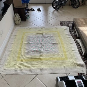 Manta cuadrada de ganchillo afgana 72x72 pulgadas amarilla - Imagen 1 de 6