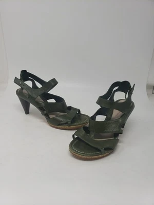 Disfraz Vintage Nacional Verde Cuero Brillante Tacones Talla 38/US 7.5 Hecho en Italia Foto 1 de 4