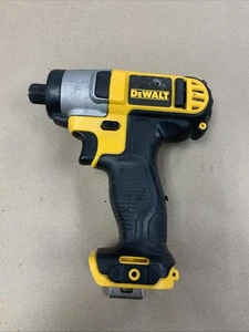 Destornillador de impacto inalámbrico DEWALT 12V 1/4" (DCF815) USADO - Imagen 1 de 8