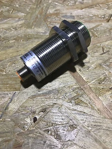 Zwicker Sensors M30 / ZH0527P514 2311 10 - 60 V DC / 400mA / Sn = 10mm - Picture 1 of 1