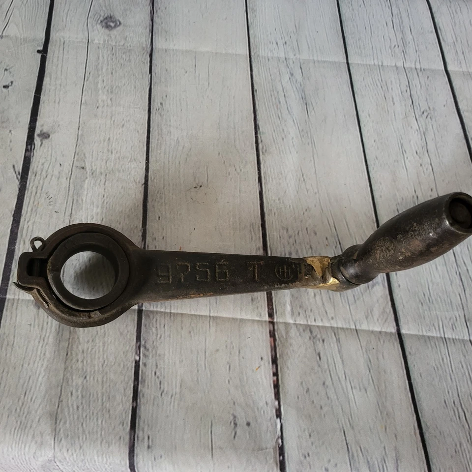 Manivela International Harvester McCormick Deering IHC M 3hp 9756T Foto 1 de 4