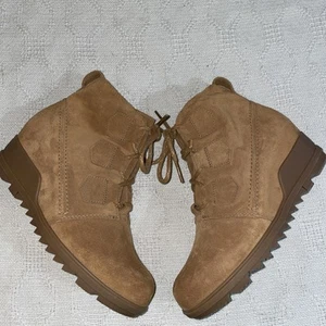 Sorel Women’s Ankle Boots Size 8 M Tan Leather Outdoors Hiking Active NWOB - Picture 1 of 12