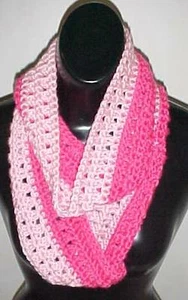 Hand Crochet 2-Tone Pink Loop Infinity Circle Scarf/Neck Warmer New - Picture 1 of 1