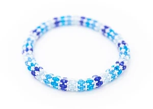 Armreif Armband Damen Schmuck handgefertigt Perlen Blau Weiß Nickelfrei Twinbead - Bild 1 von 7