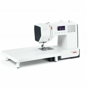 Bernette b38 Sewing Machine Swiss Design with Scissor New - Picture 1 of 5