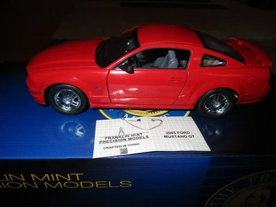 FRANKLIN MINT 2005 FORD MUSTANG GT 1/24 RED. COMPLETE--NEW - Image 1 of 4