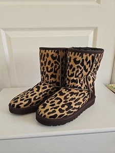 UGG Classic Short Exotic Boots Sheepskin Fur Haircalf Cheetah Women's UK 5.5 - Picture 1 of 20