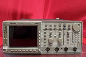 Tektronix TDS794D 2GHz Digital Phosphor Oscilloscope Opt 13, 1F, 2F, 2M, B031581 - Picture 1 of 7