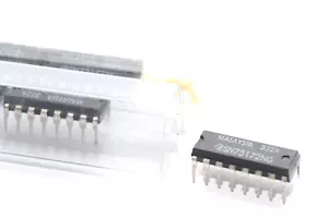 2x Vierfach-Differenzleitungsempfänger von Texas Instruments Typ SN75172NG, NOS - Bild 1 von 3
