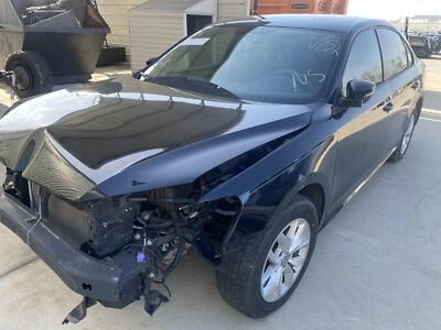 Conjunto de suspensión trasera derecha Ind Rr usado se adapta a: Volkswagen Passat 2015 sin Foto 1 de 4