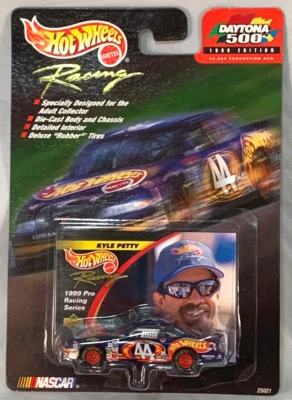 Hot Wheels Pro Racing 1999 Daytona 500 #44 Pontiac Grand Prix Kyle Petty - Image 1 of 2