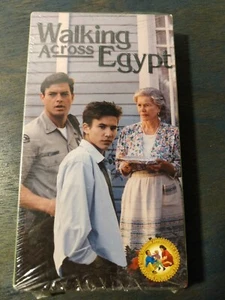 Walking Across Egypt Sealed Brand New VHS, 1999 Feature Films For Families - Bild 1 von 3