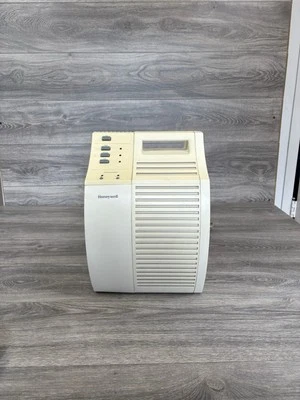 Honeywell 17000-S White QuietCare True HEPA Air Purifier Filter 3 Speed - Image 1 of 4