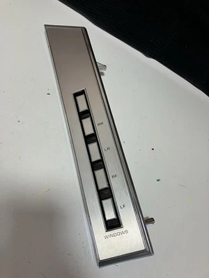 Interruptor de ventana Plymouth Caravelle Master 1985  Foto 1 de 4