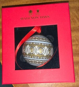 Halcyon Days Fine Bone China Christmas Tree Bauble. Historic Royal Palaces. - Picture 1 of 7