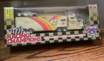 Racing Champions 1998 Gold Series NASCAR #42 Joe Nemechek 1:64 Transportador/Coche Foto 1 de 4