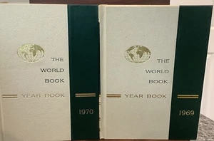 The World Year Book, 1969-1970 ~ Hardcover By World Book, Inc Staff Lot Of 2 - Imagen 1 de 4